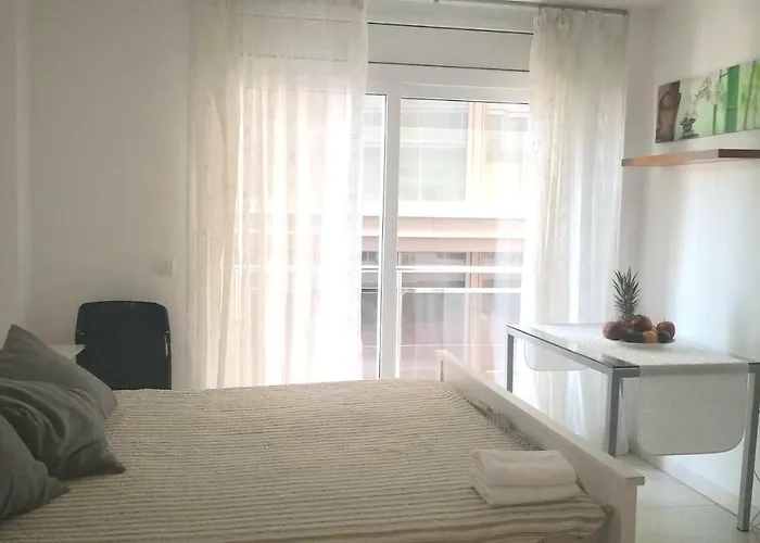 Estudio Soleado 1 يوريت دي مار